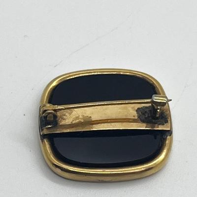 Sale Photo Thumbnail #537