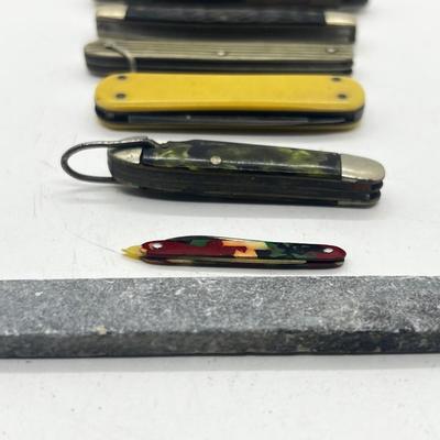 LOT 76: Vintage/Antique Pocket Knife Collection