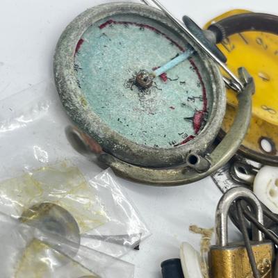 LOT 78: Vintage Junk Drawer Lot