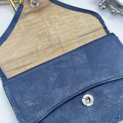 LOT 81: Vintage Coin Purses/Wallets