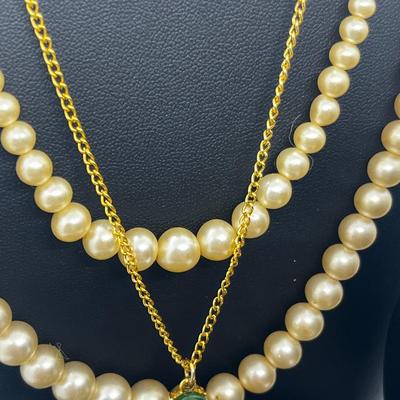 LOT 82: Marvella Simulated Pearl Necklace, Screw Back Pearl Earrings, Bracelet, Pin and More!