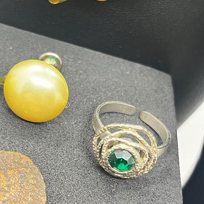 LOT 82: Marvella Simulated Pearl Necklace, Screw Back Pearl Earrings, Bracelet, Pin and More!