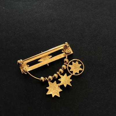 Vintage gold tone, lapel pin