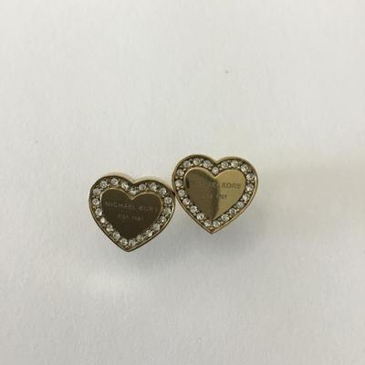 Cute Michael Kors heart stud earrings. Very nice.