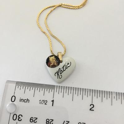 Cute vintage, porcelain heart, Winnie, Pooh, Katie, beautiful vintage necklace
