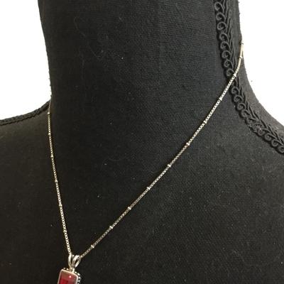 Beautiful new Leah Sophia red gemstone necklace. Very nice very beautiful.
