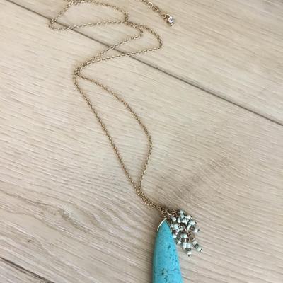 Beautiful turquoise or foe turquoise stone pendant necklace very beautiful very nice