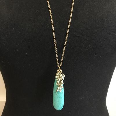 Beautiful turquoise or foe turquoise stone pendant necklace very beautiful very nice
