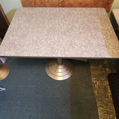 Vintage Soda Ice Cream Shop Chrome Pedestal Formica Diner Table 42x30x30