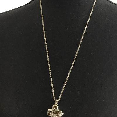 Beautiful vintage Silver-tone cross biblical scripture letter inside