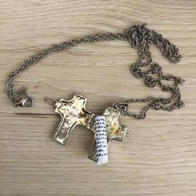 Beautiful vintage Silver-tone cross biblical scripture letter inside