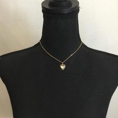 Super cute frosted glass heart necklace, vintage very cute