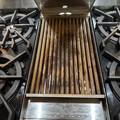 Wolf 36” Gas Range with Infrared Charbroiler