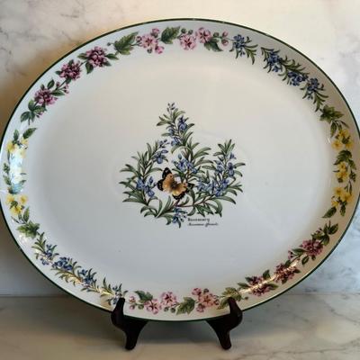 Royal Worcester England “Worcester Herbs” Dinnerware Set
