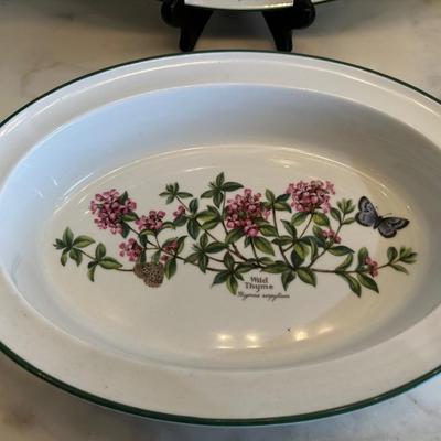 Royal Worcester England “Worcester Herbs” Dinnerware Set