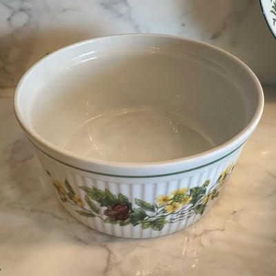 Royal Worcester England “Worcester Herbs” Dinnerware Set