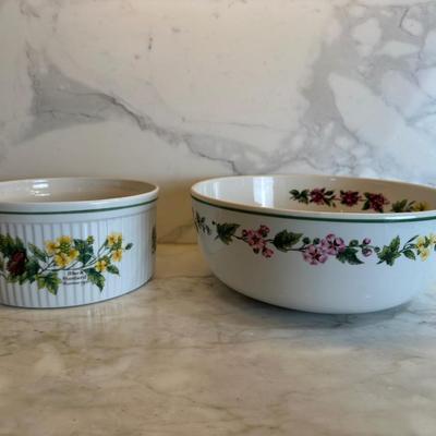 Royal Worcester England “Worcester Herbs” Dinnerware Set