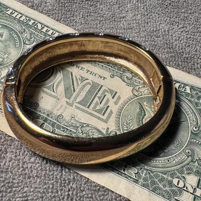 CUFF BRACELET