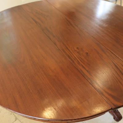 Vintage Carved Mahogany Pedestal Dining Table