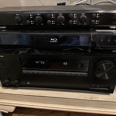 Onkyo Reciever, Sony BluRay, – Xantech Speaker Selector