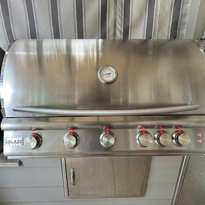 Blaze Built-In 5-Burner Natural Gas Grill – Stainless Steel Outdoor BBQ