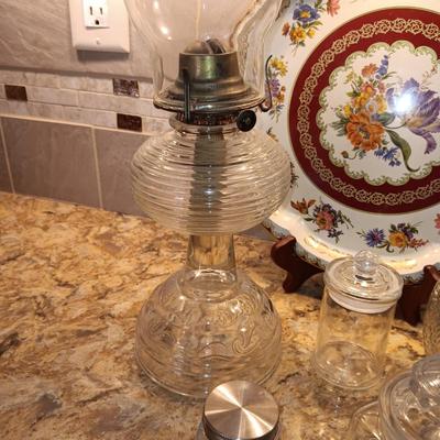 VINTAGE OIL LAMP, VARIOUS JARS AND A TIN PLATTER