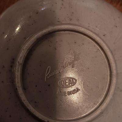 TOY METAL STOVE/OVEN WITH VINTAGE RUSSEL WRIGHT PLASTIC AND TIN DISHES