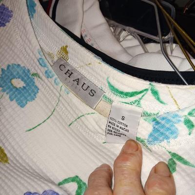 LADIES CASUAL CLOTHES FROM TALBOTS, CHICOS, COLDWATER CREEK, ETC (MEDIUM & 6-8 PANTS)