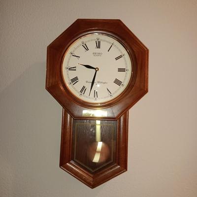 SEIKO WESTMINSTER WHITTINGTON PENDULUM CHIMING WALL CLOCK PLUS A FRAMED PICTURE