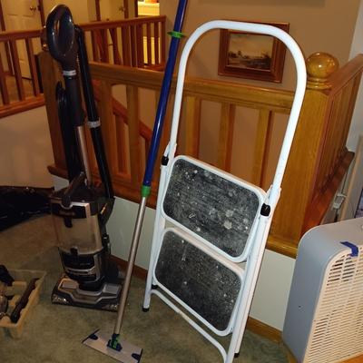 SHARK NAVIGATOR BAGLESS VACUUM AND A FOLDING STEP STOOL
