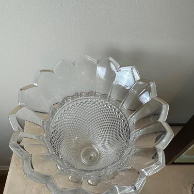 Glass Pedestal Vase with Scalloped Rim
