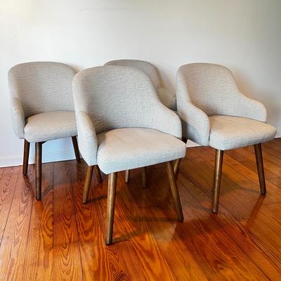 Sale Photo Thumbnail #107: 34"H x 24"D x 22.5"W, seat height 19.5" x seat depth 18.5"