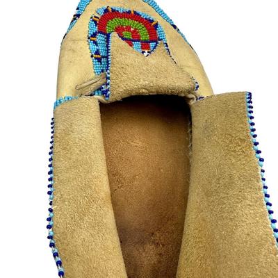 Native America Beaded Moccasins