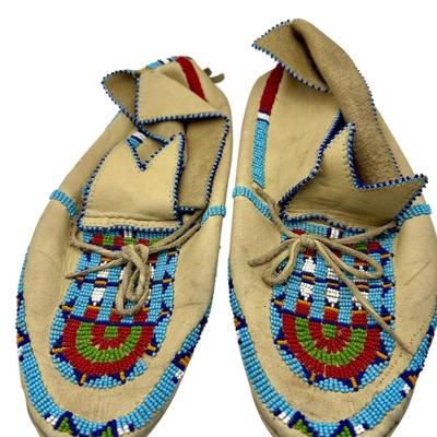 Native America Beaded Moccasins