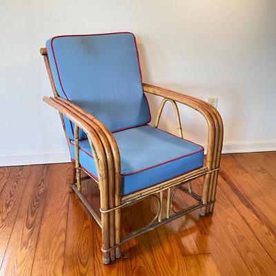 Sale Photo Thumbnail #122: Measures 33"H x 24"W x 27"D, seat height 15.5" x seat depth 19"
Excellent condition