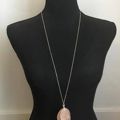 Very nice cute silver and rose gold toned leaf necklace