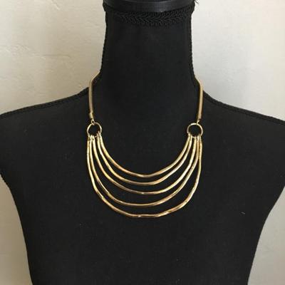 Beautiful very nice gold toned statement, necklace