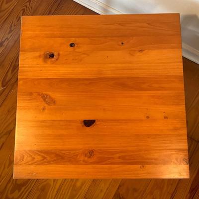 Sale Photo Thumbnail #144: Measures 23.5" x 23.5" x 17.75"H