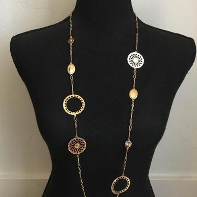 Beautiful very nice gold toned fashion necklace