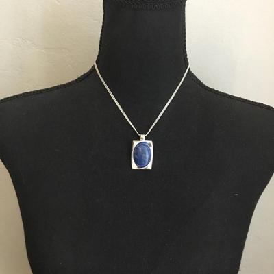 Cute faux stone necklace very nice
