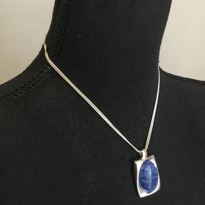 Cute faux stone necklace very nice