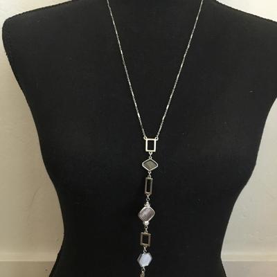 Beautiful White House Black market Silvertone shell necklace very beautiful very nice