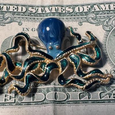 Enamel octopus brooch, Museum of Fine Arts (MFA) Boston collection.