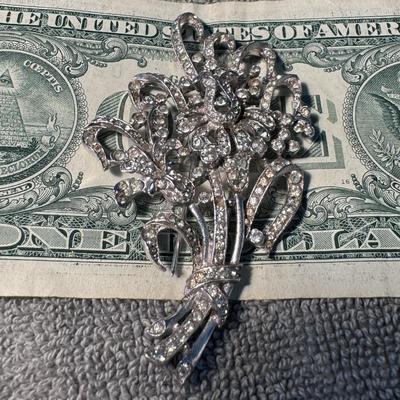 TRIFARI rhinestone flower bouquet brooch
