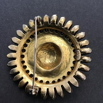 Sale Photo Thumbnail #31: Beautiful vintage 1950s Weiss Brooch, gold starburst diamanté pave please see attached photos