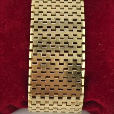 Lot 13: 18k Solid Gold Bracelet with Security Chain - 100g