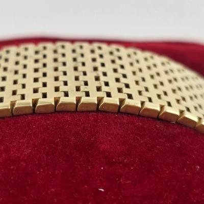Lot 13: 18k Solid Gold Bracelet with Security Chain - 100g