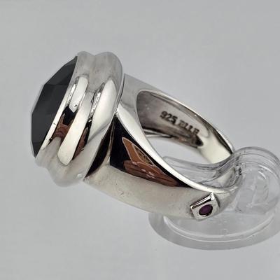 Lot 15: 925 Silver - Black Onyx Ring / Size 6.5 / 9g