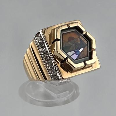 Lot 21: 10k Gold Micro-Mosaic Ring with Diamond Trim - 10g / Size 7