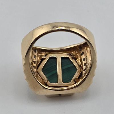 Lot 21: 10k Gold Micro-Mosaic Ring with Diamond Trim - 10g / Size 7